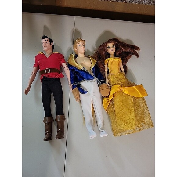 Disney Beauty & BEAST Lot Gaston barbie dolls - Picture 9 of 9